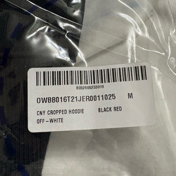 Off-White Cropped Hoodie - Picture 9 of 10